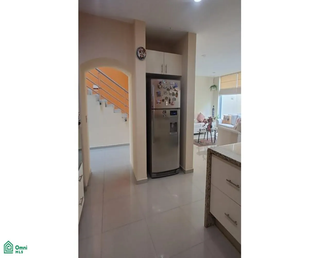 Casa En Venta,Fraccionamiento Valle Imperial,jardines de aranjuez 155, Zapopan, Jalisco 45134, 5 Habitaciones,3 Baños,jardines de aranjuez,2,MX261090310