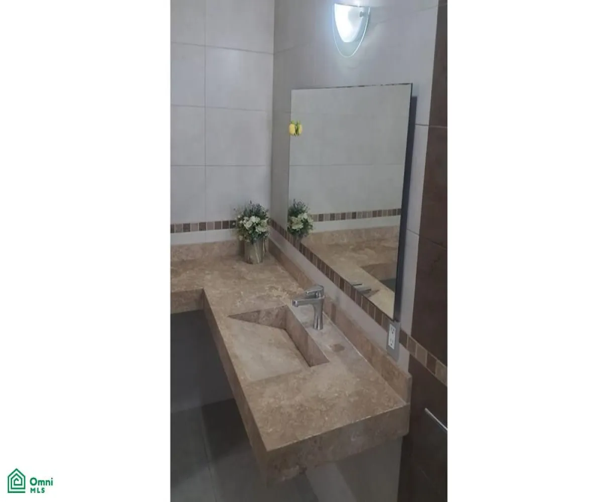 Casa En Venta,Fraccionamiento Valle Imperial,jardines de aranjuez 155, Zapopan, Jalisco 45134, 5 Habitaciones,3 Baños,jardines de aranjuez,2,MX261090310