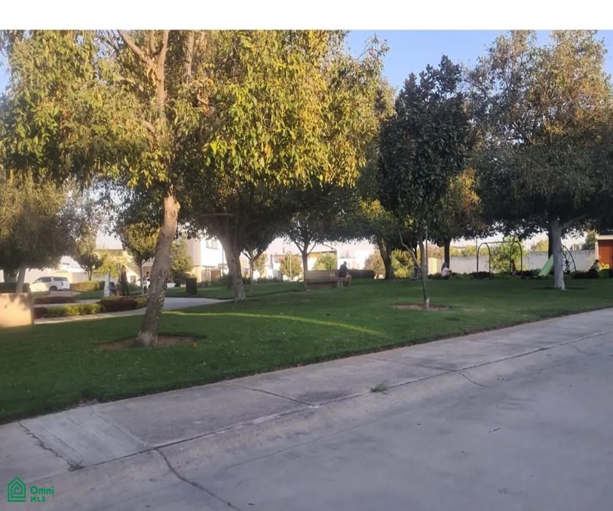 Casa En Venta,Fraccionamiento Valle Imperial,jardines de aranjuez 155, Zapopan, Jalisco 45134, 5 Habitaciones,3 Baños,jardines de aranjuez,2,MX261090310