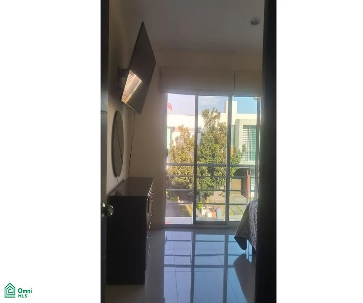 Casa En Venta,Fraccionamiento Valle Imperial,jardines de aranjuez 155, Zapopan, Jalisco 45134, 5 Habitaciones,3 Baños,jardines de aranjuez,2,MX261090310