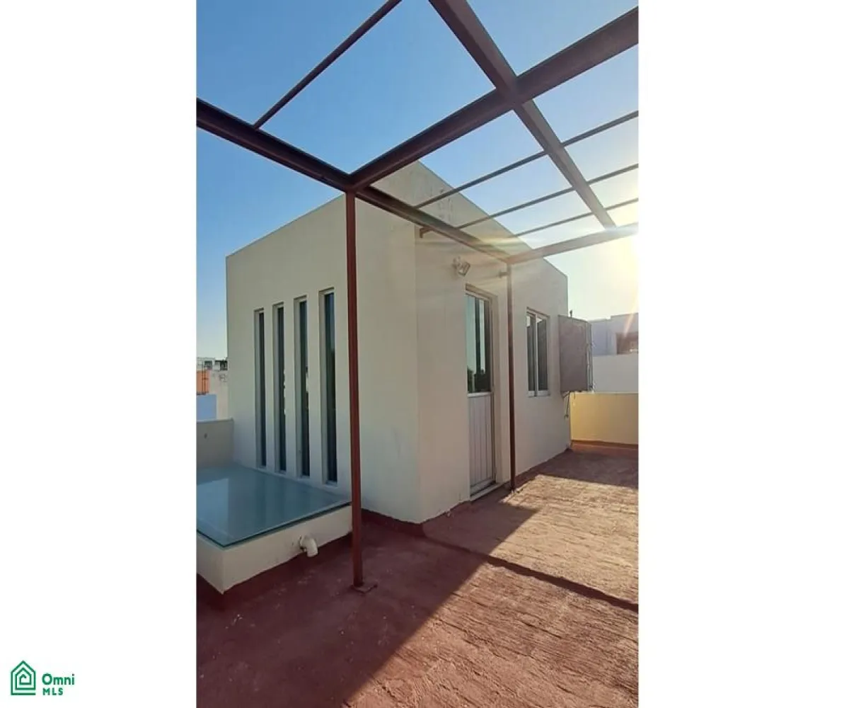 Casa En Venta,Fraccionamiento Valle Imperial,jardines de aranjuez 155, Zapopan, Jalisco 45134, 5 Habitaciones,3 Baños,jardines de aranjuez,2,MX261090310