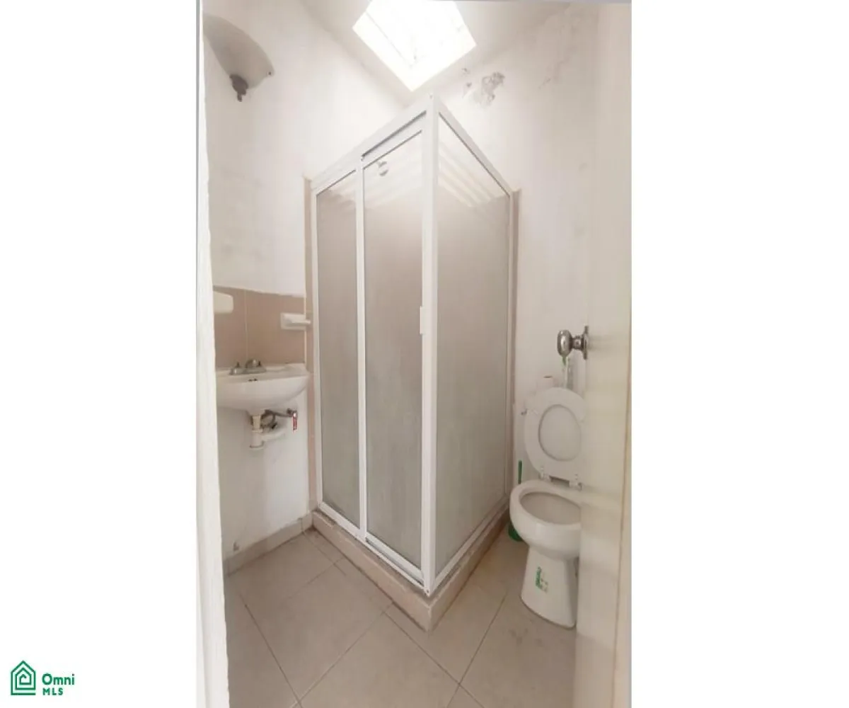 Casa En Venta,Fraccionamiento Mirador del Bosque,Sendas las Orquídeas 86, Zapopan, Jalisco 45200, 2 Habitaciones,1 Baño,Sendas las Orquídeas,MX261090383