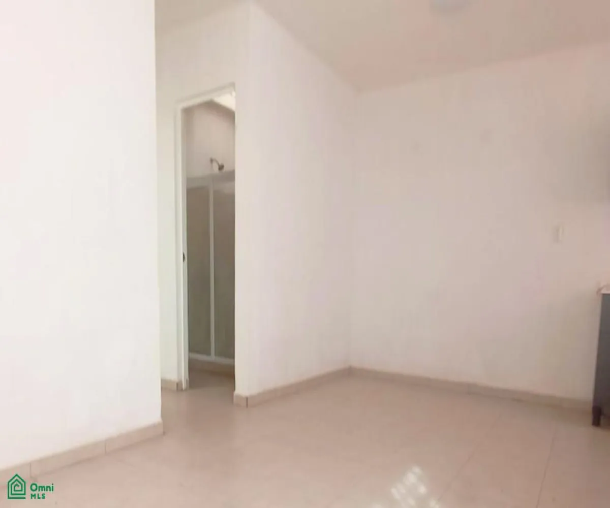 Casa En Venta,Fraccionamiento Mirador del Bosque,Sendas las Orquídeas 86, Zapopan, Jalisco 45200, 2 Habitaciones,1 Baño,Sendas las Orquídeas,MX261090383
