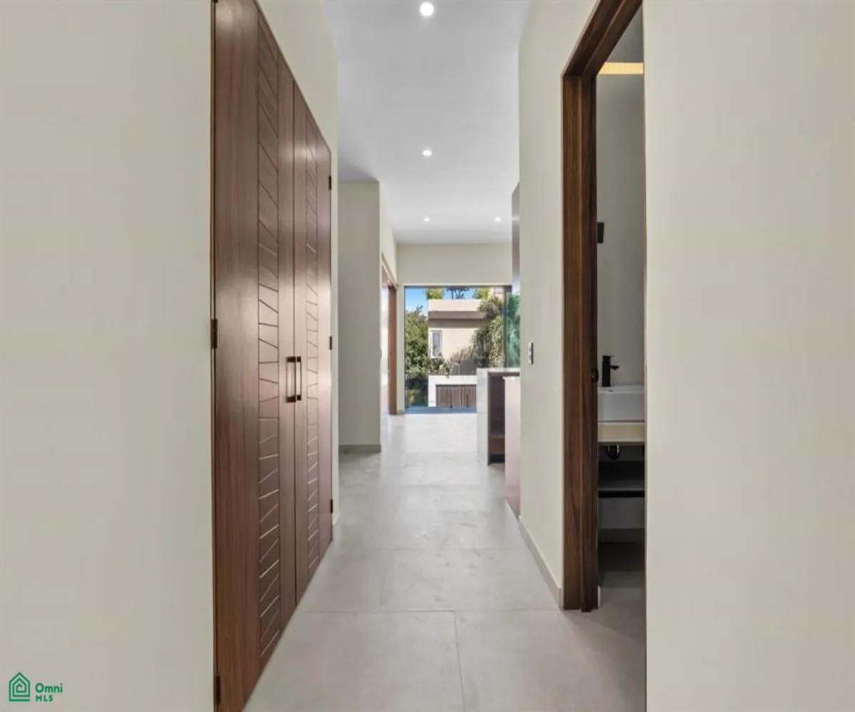 Departamento En Venta,Villas Universidad,VALLE AZUL 1839, Puerto Vallarta, Jalisco 48315, 2 Habitaciones,2 Baños,VALLE AZUL,MX261092006