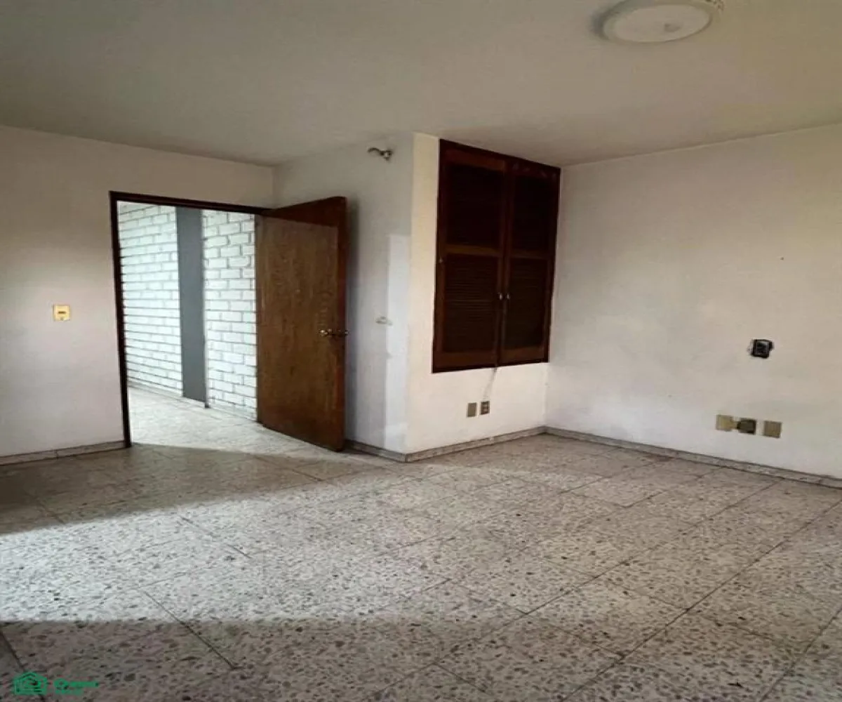 Bodega En Venta,Oblatos,Esteban Loera (San Felipe) 284, Guadalajara, Jalisco 44700, 4 Habitaciones,2 Baños,Esteban Loera (San Felipe),3,MX261092054