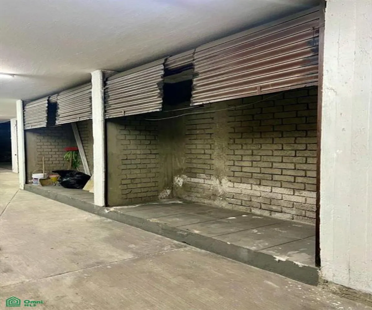 Bodega En Venta,Oblatos,Esteban Loera (San Felipe) 284, Guadalajara, Jalisco 44700, 4 Habitaciones,2 Baños,Esteban Loera (San Felipe),3,MX261092054