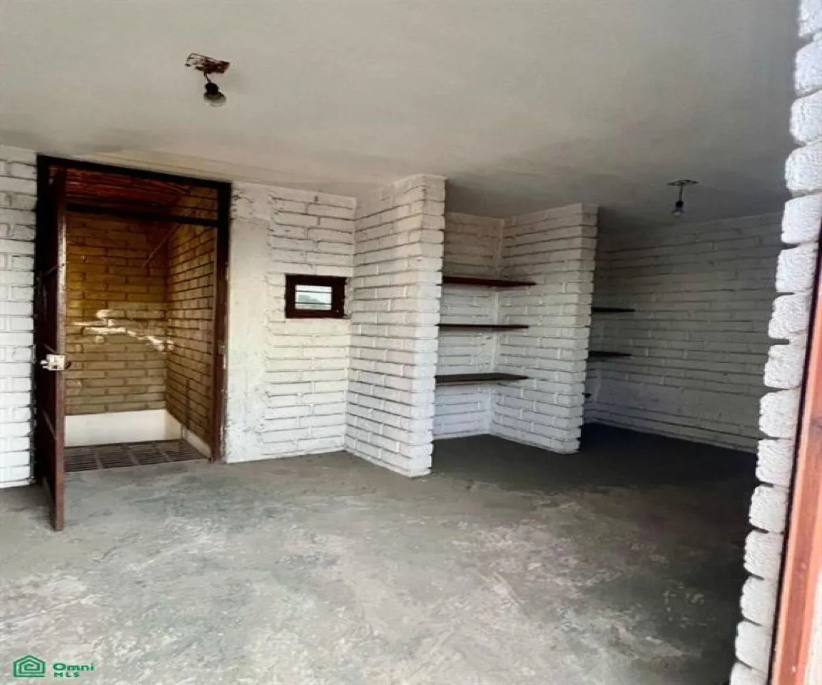 Bodega En Venta,Oblatos,Esteban Loera (San Felipe) 284, Guadalajara, Jalisco 44700, 4 Habitaciones,2 Baños,Esteban Loera (San Felipe),3,MX261092054