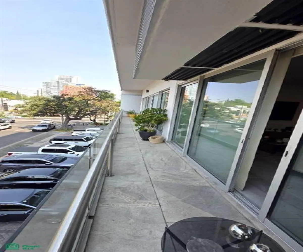 Departamento En Venta,Arcos Vallarta,Victoriano Salado Álvarez 1995, Guadalajara, Jalisco 44130, 3 Habitaciones,2 Baños,Victoriano Salado Álvarez,1,MX261092211