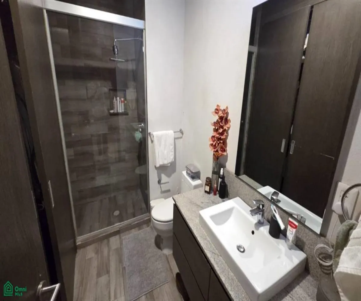 Departamento En Venta,Arcos Vallarta,Victoriano Salado Álvarez 1995, Guadalajara, Jalisco 44130, 3 Habitaciones,2 Baños,Victoriano Salado Álvarez,1,MX261092211