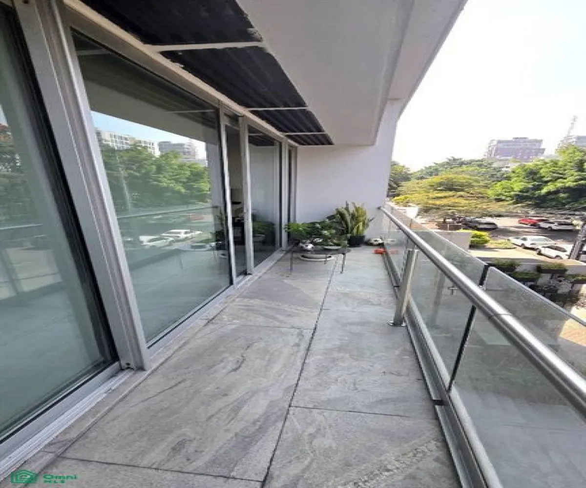 Departamento En Venta,Arcos Vallarta,Victoriano Salado Álvarez 1995, Guadalajara, Jalisco 44130, 3 Habitaciones,2 Baños,Victoriano Salado Álvarez,1,MX261092211