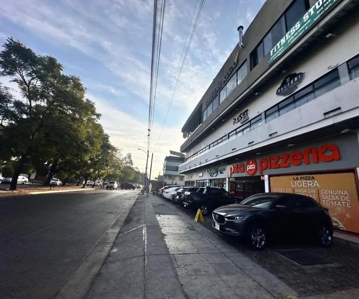 Local En Venta,Bosques de La Victoria,Avenida Lapizlázuli 2545, Guadalajara, Jalisco 44580,Avenida Lapizlázuli,1,pAzcvCg