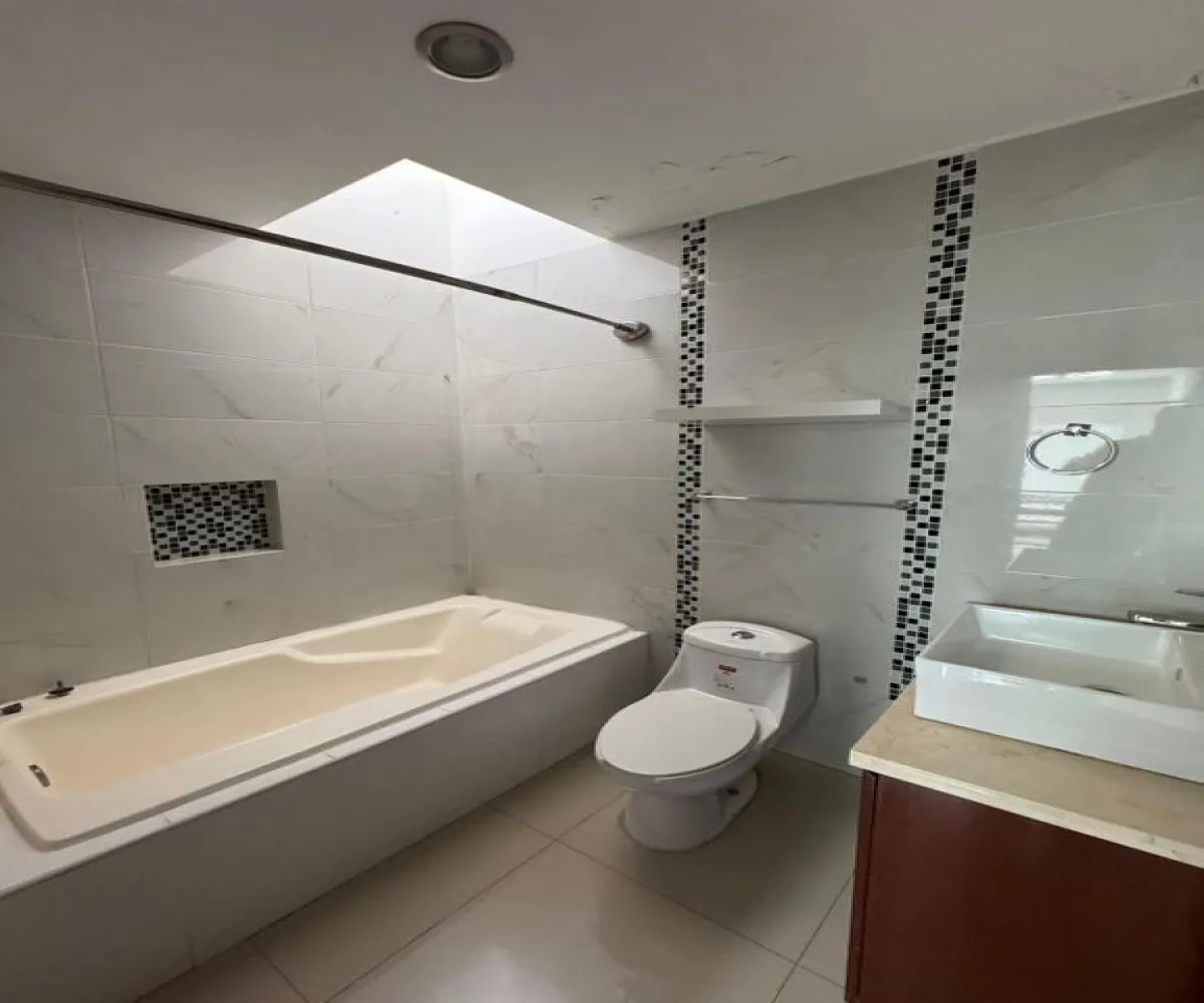 Casa En Venta,La Cima,Av. La Cima S/N, Zapopan, Jalisco 45110, 4 Habitaciones,3 Baños,Av. La Cima,1,pzwGta6