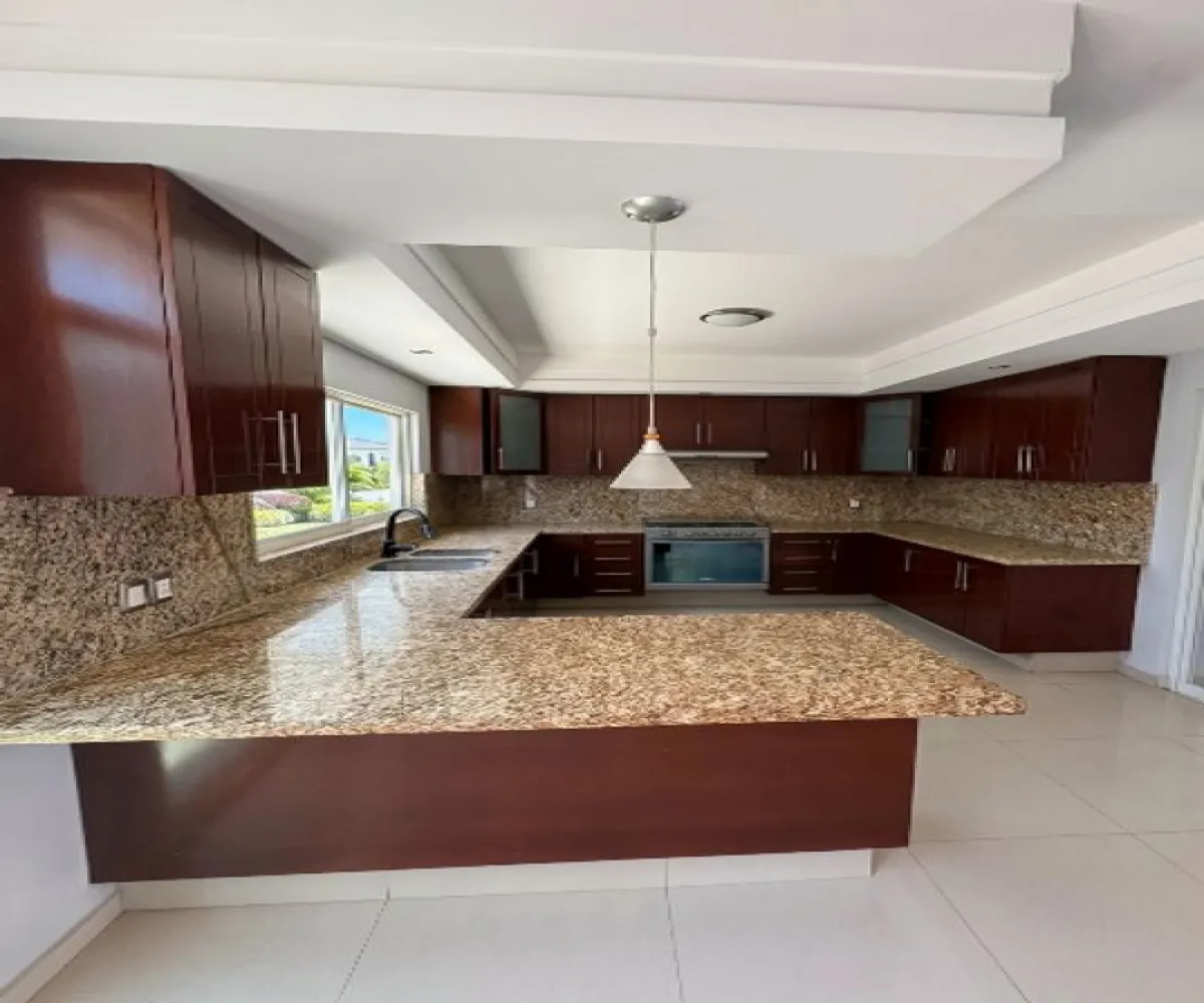 Casa En Venta,La Cima,Av. La Cima S/N, Zapopan, Jalisco 45110, 4 Habitaciones,3 Baños,Av. La Cima,1,pzwGta6