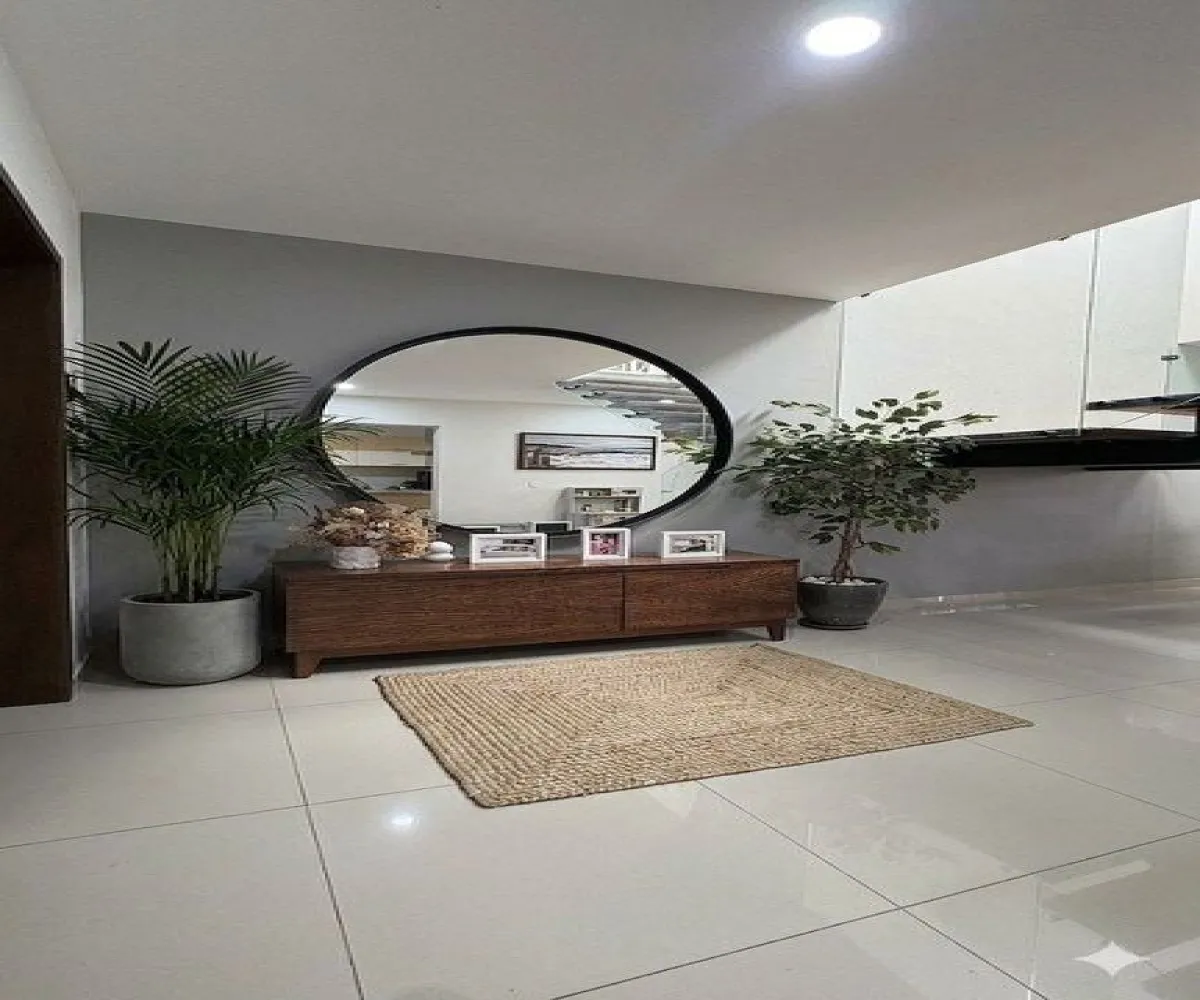 Casa En Venta,Los Gavilanes,Avenida Punto Sur 6387, Tlajomulco de Zúñiga, Jalisco 45645, 3 Habitaciones,2 Baños,Avenida Punto Sur,1,pZx425g