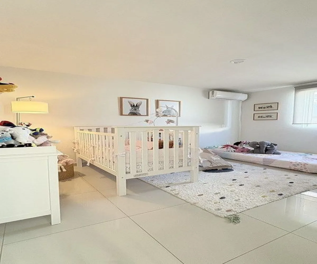 Casa En Venta,Los Gavilanes,Avenida Punto Sur 6387, Tlajomulco de Zúñiga, Jalisco 45645, 3 Habitaciones,2 Baños,Avenida Punto Sur,1,pZx425g