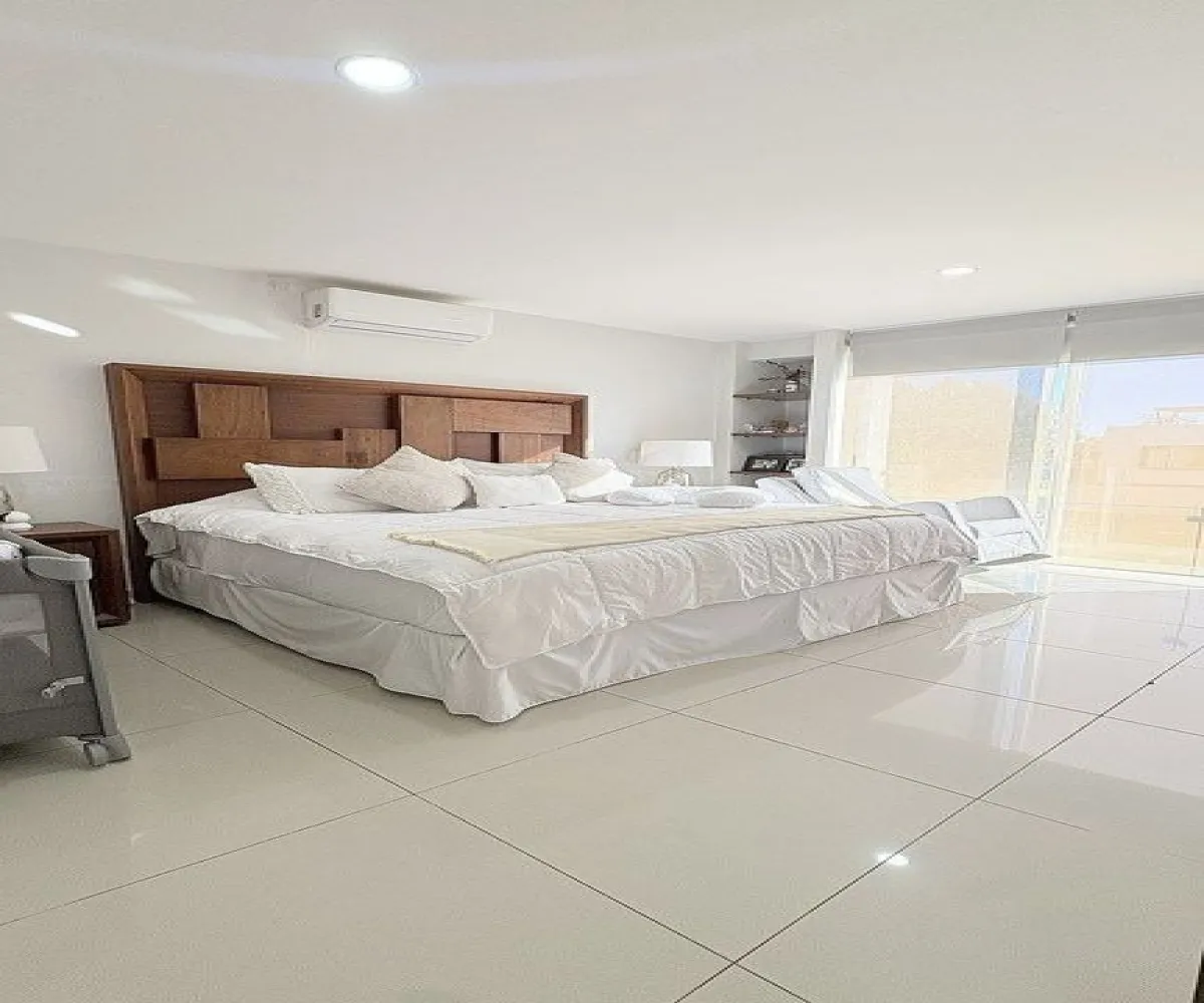 Casa En Venta,Los Gavilanes,Avenida Punto Sur 6387, Tlajomulco de Zúñiga, Jalisco 45645, 3 Habitaciones,2 Baños,Avenida Punto Sur,1,pZx425g