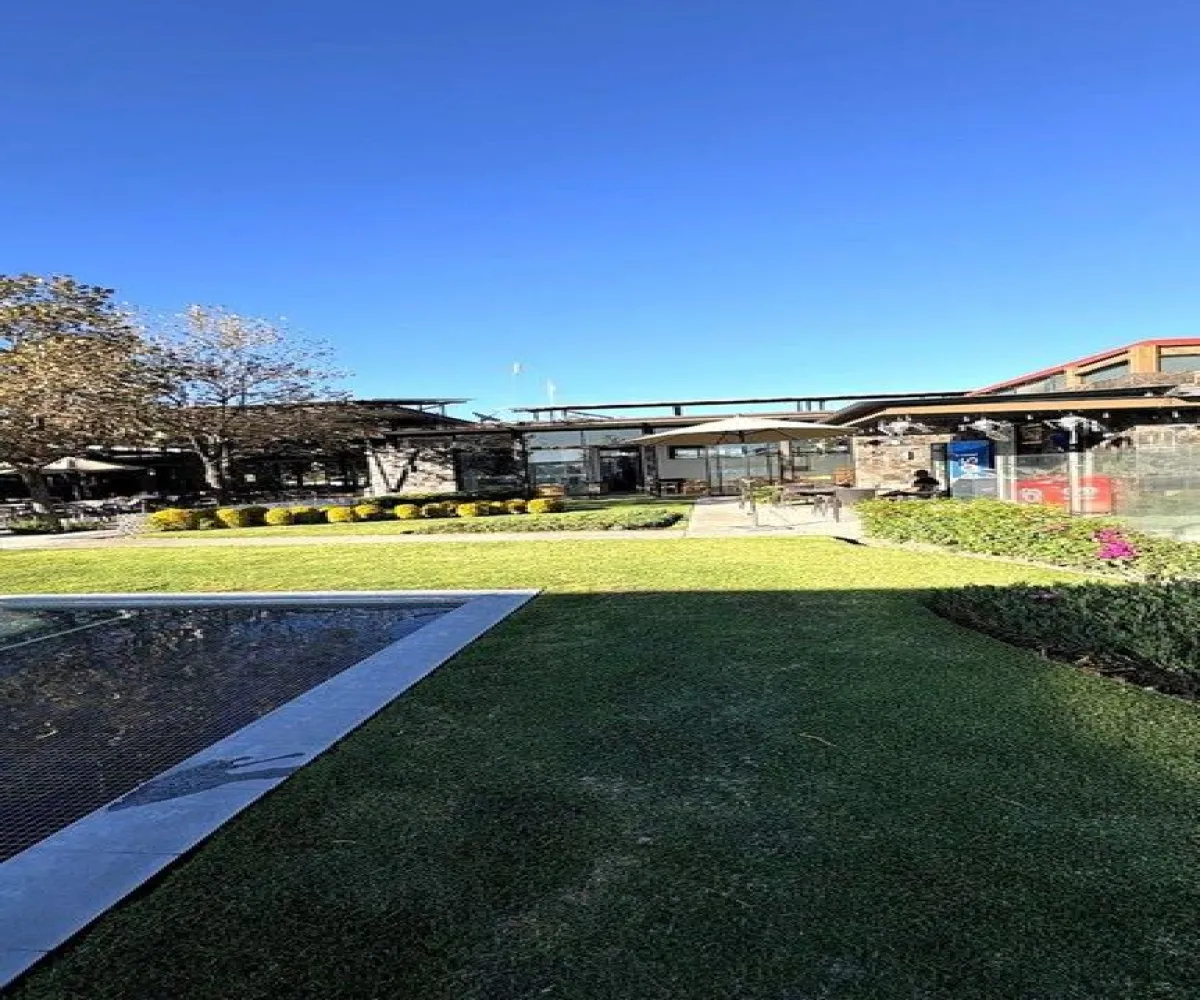 Casa En Venta,Los Gavilanes,Avenida Punto Sur 6387, Tlajomulco de Zúñiga, Jalisco 45645, 3 Habitaciones,2 Baños,Avenida Punto Sur,1,pZx425g