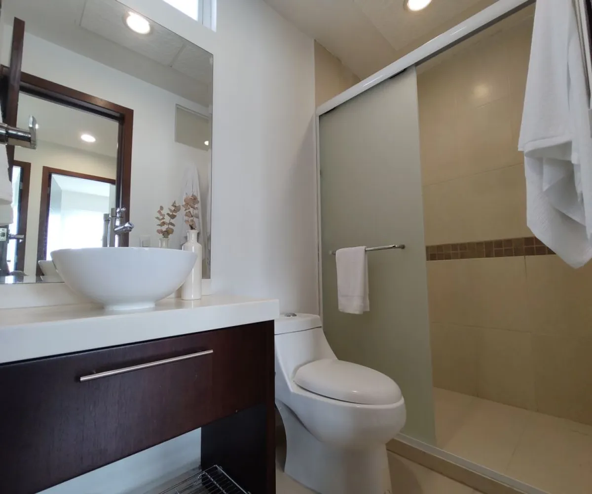 Departamento En Venta,El Bajío,Avenida Del Bajío 1700 210205, Zapopan, Jalisco 45010, 2 Habitaciones,2 Baños,Avenida Del Bajío,1,pLpLn1T