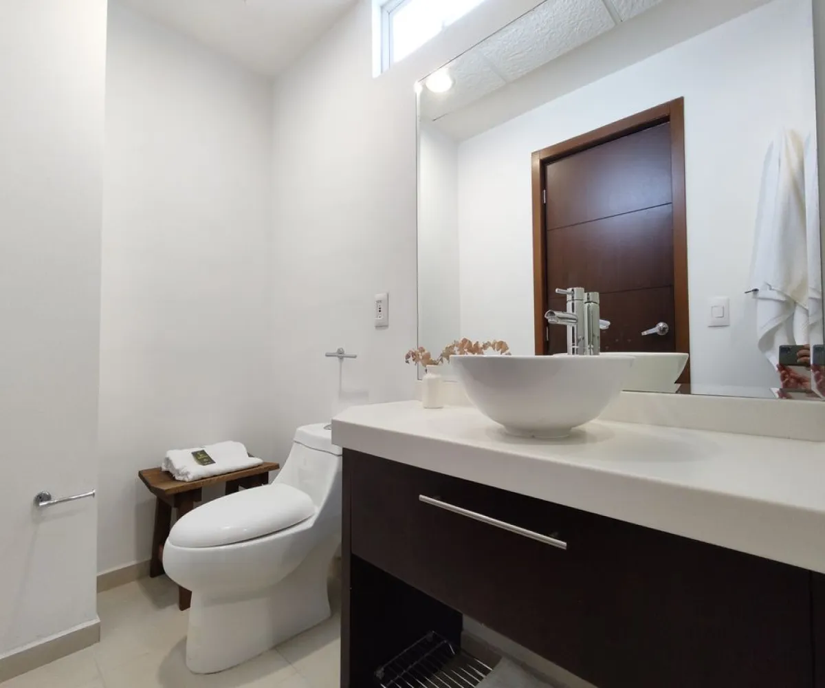 Departamento En Venta,El Bajío,Avenida Del Bajío 1700 210205, Zapopan, Jalisco 45010, 2 Habitaciones,2 Baños,Avenida Del Bajío,1,pLpLn1T