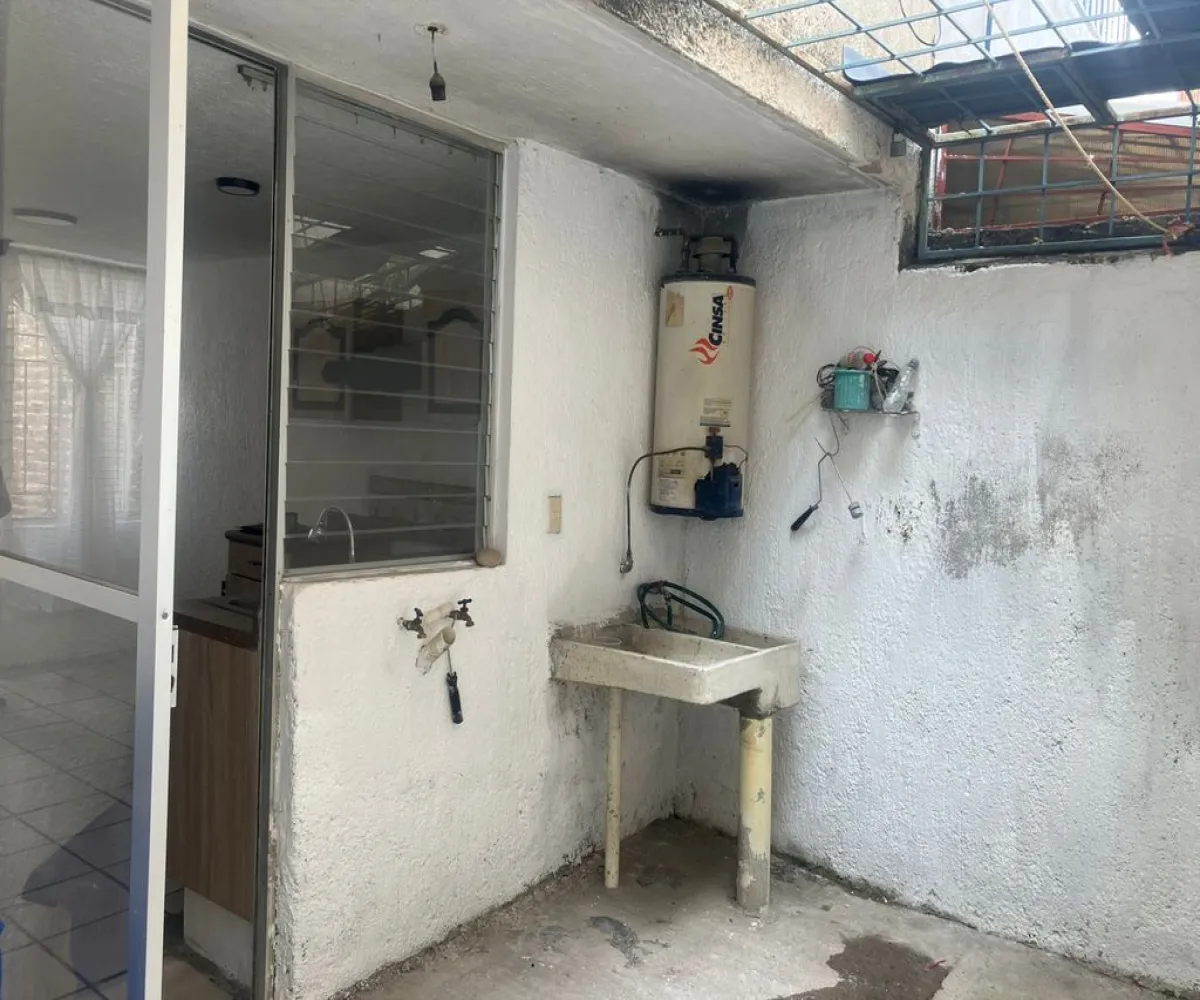 Casa En Venta,Colinas de Huentitán,José Ortiz Vidales 5205, Guadalajara, Jalisco 44398, 2 Habitaciones,1 Baño,José Ortiz Vidales,2,piU9Ai0