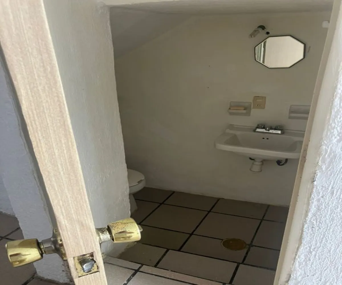 Casa En Venta,Colinas de Huentitán,José Ortiz Vidales 5205, Guadalajara, Jalisco 44398, 2 Habitaciones,1 Baño,José Ortiz Vidales,2,piU9Ai0