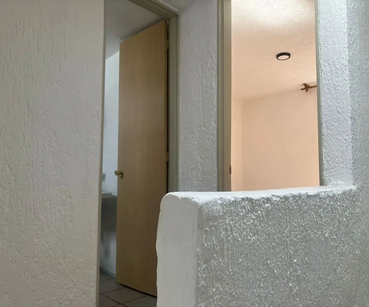 Casa En Venta,Colinas de Huentitán,José Ortiz Vidales 5205, Guadalajara, Jalisco 44398, 2 Habitaciones,1 Baño,José Ortiz Vidales,2,piU9Ai0