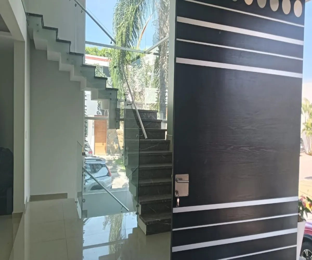 Casa En Renta,Jardín Real,Jardin De las Parotas Norte 505 44, Zapopan, Jalisco 45136, 3 Habitaciones,4 Baños,Jardin De las Parotas Norte,1,pZiiyCn