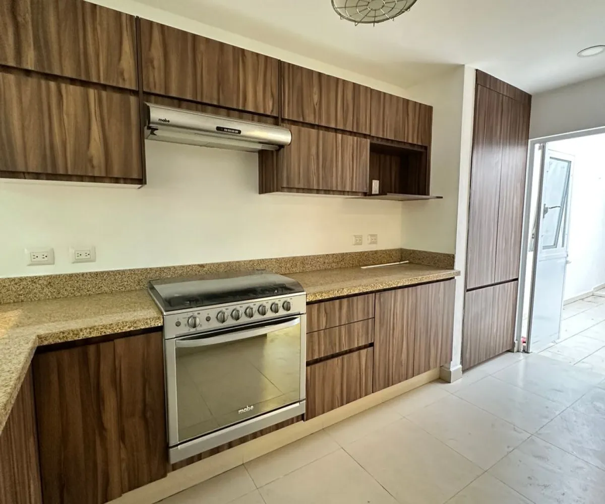 Casa En Renta,Italia Providencia,Milán 2510, Guadalajara, Jalisco 44648, 4 Habitaciones,2 Baños,Milán,2,pjJRY00