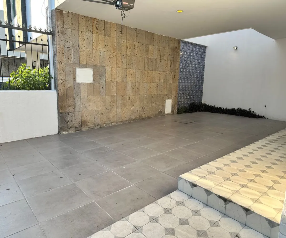 Casa En Renta,Italia Providencia,Milán 2510, Guadalajara, Jalisco 44648, 4 Habitaciones,2 Baños,Milán,2,pjJRY00