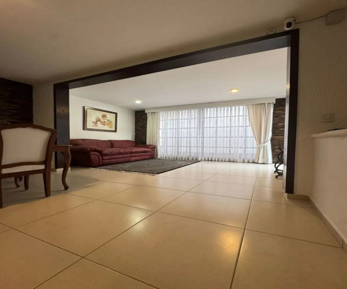 Casa En Venta,Parque de la Castellana,Central 1081, Zapopan, Jalisco 45117, 3 Habitaciones,3 Baños,Central,1,pmf7fQO