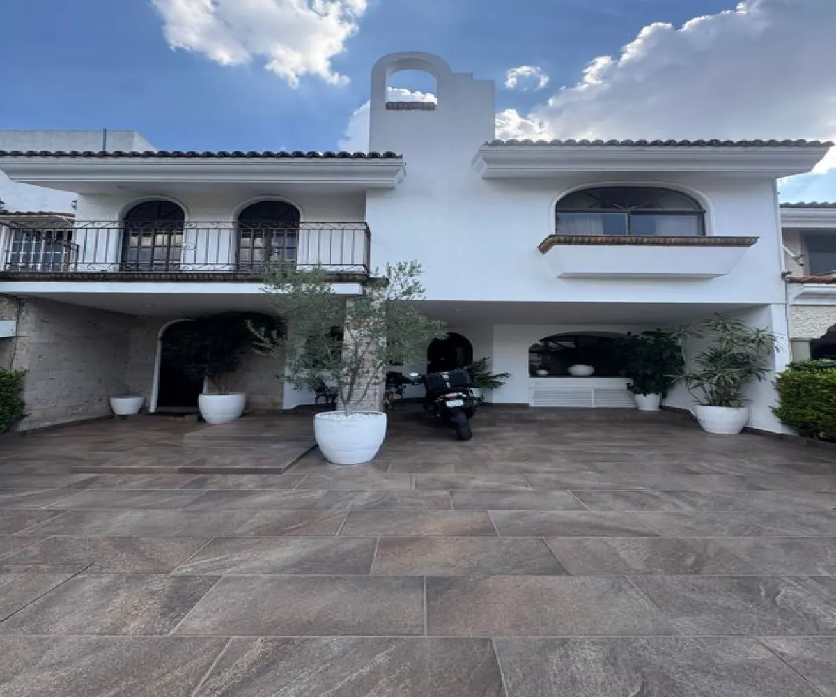 Casa En Venta,Parque de la Castellana,Central 1081, Zapopan, Jalisco 45117, 3 Habitaciones,3 Baños,Central,1,pmf7fQO