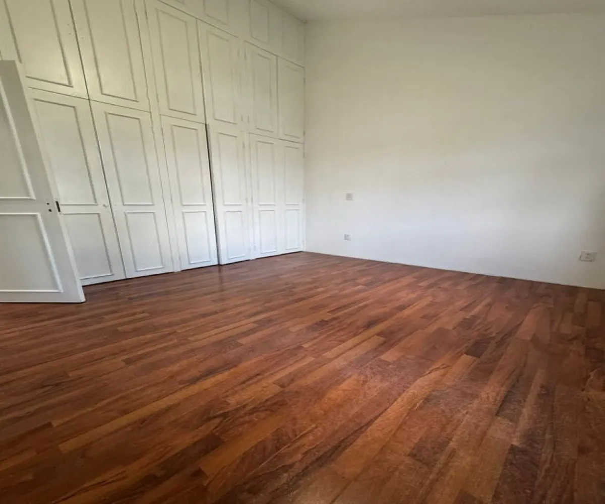 Casa En Venta,Parque de la Castellana,Central 1081, Zapopan, Jalisco 45117, 3 Habitaciones,3 Baños,Central,1,pmf7fQO