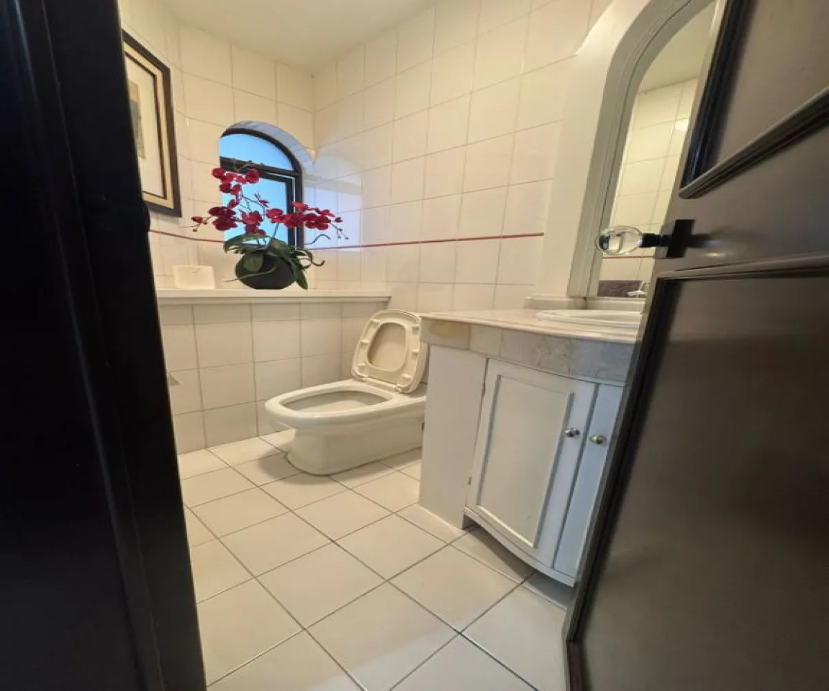 Casa En Venta,Parque de la Castellana,Central 1081, Zapopan, Jalisco 45117, 3 Habitaciones,3 Baños,Central,1,pmf7fQO