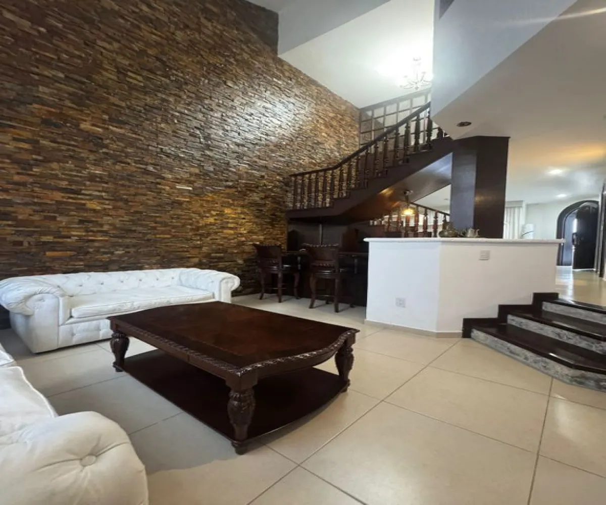 Casa En Venta,Parque de la Castellana,Central 1081, Zapopan, Jalisco 45117, 3 Habitaciones,3 Baños,Central,1,pmf7fQO