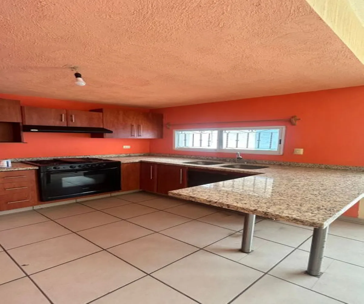 Casa En Venta,Fraccionamiento Real Banus,Avenida Real Banús S/N 55, Tlajomulco de Zúñiga, Jalisco 45640, 3 Habitaciones,1 Baño,Avenida Real Banús,2,pFAEDMX
