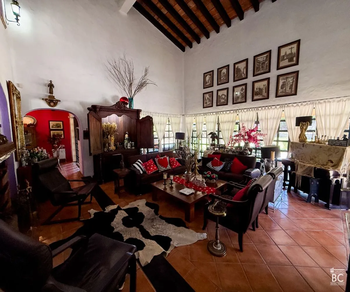 Casa En Venta,Los Gavilanes,Morelos 333 1, Tlajomulco de Zúñiga, Jalisco 45645, 4 Habitaciones,4 Baños,Morelos,1,ppvUNVV