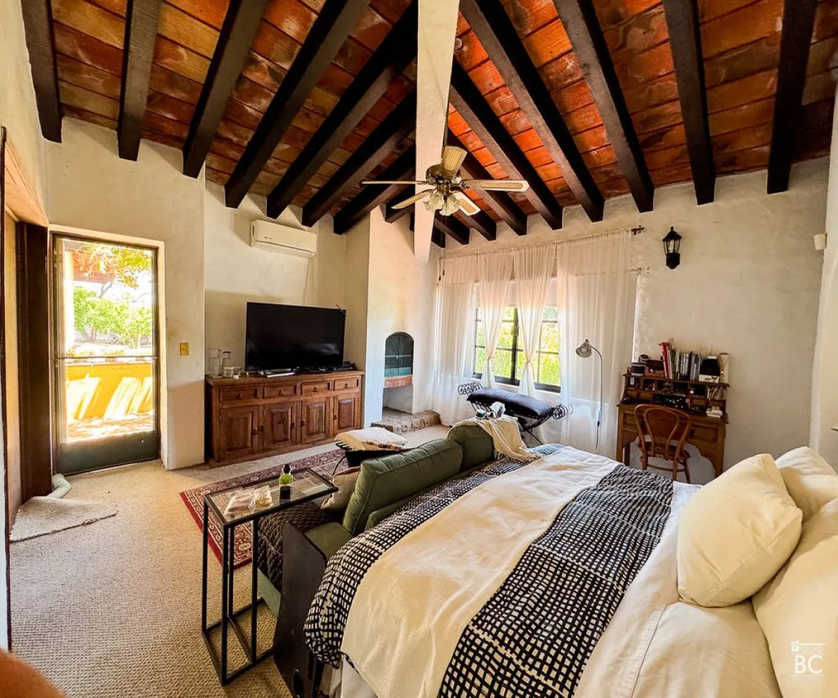 Casa En Venta,Los Gavilanes,Morelos 333 1, Tlajomulco de Zúñiga, Jalisco 45645, 4 Habitaciones,4 Baños,Morelos,1,ppvUNVV