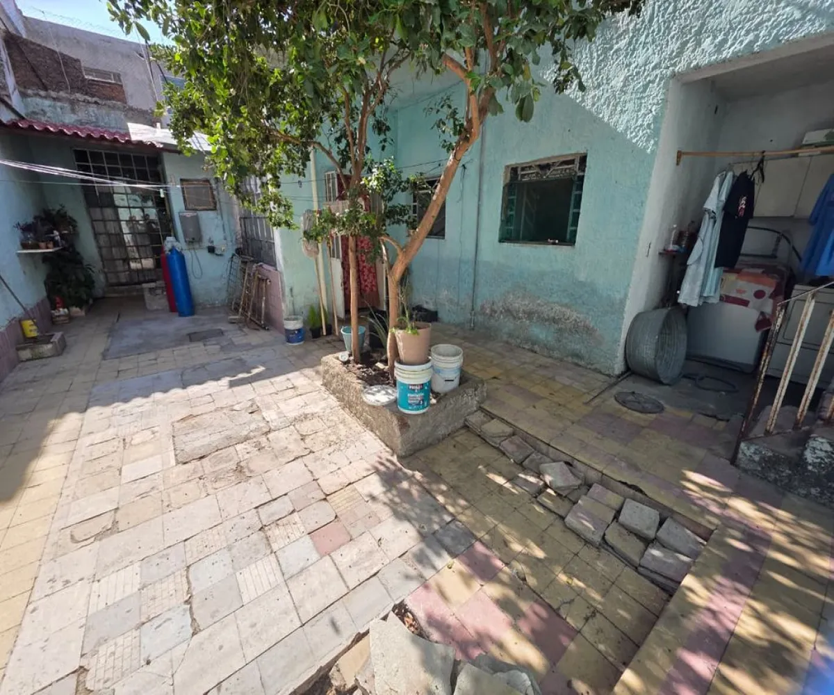 Casa En Venta,Mezquitan,Tabasco 1240, Guadalajara, Jalisco 44260, 6 Habitaciones,3 Baños,Tabasco,2,pUxagJB