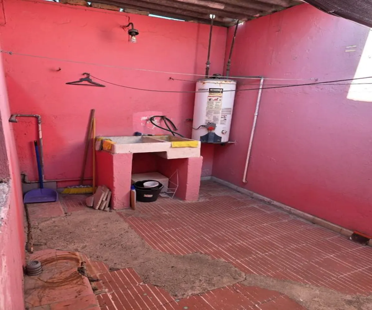 Casa En Venta,Mezquitan,Tabasco 1240, Guadalajara, Jalisco 44260, 6 Habitaciones,3 Baños,Tabasco,2,pUxagJB