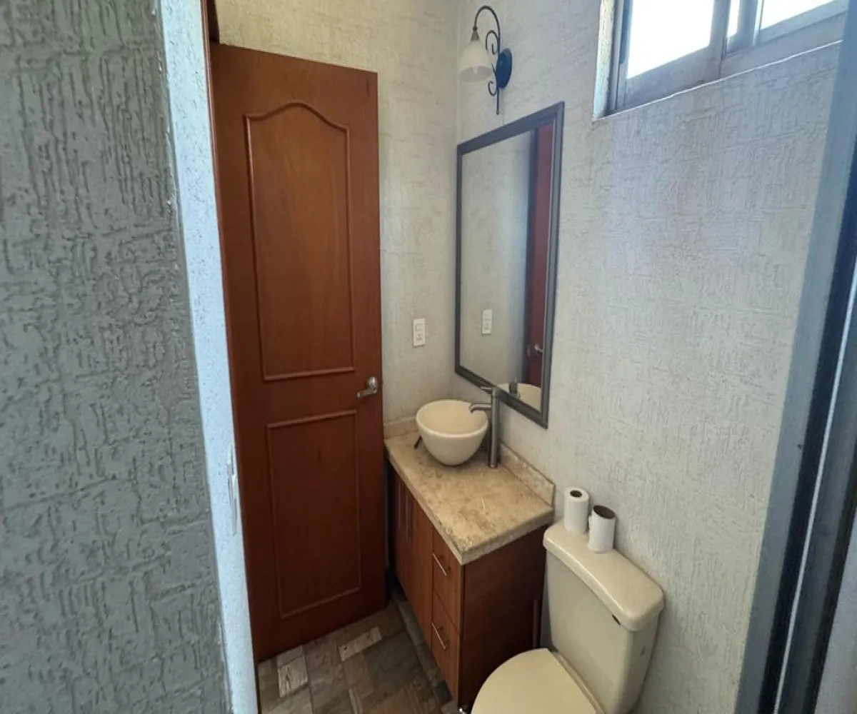 En Venta,Rincón de Los Copales,León 24, Tlajomulco de Zúñiga, Jalisco 45645, 3 Habitaciones,1 Baño,León,1,pFbKsSw