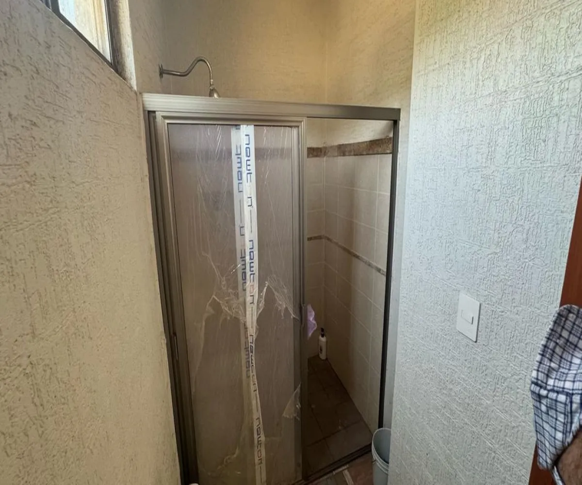 En Venta,Rincón de Los Copales,León 24, Tlajomulco de Zúñiga, Jalisco 45645, 3 Habitaciones,1 Baño,León,1,pFbKsSw