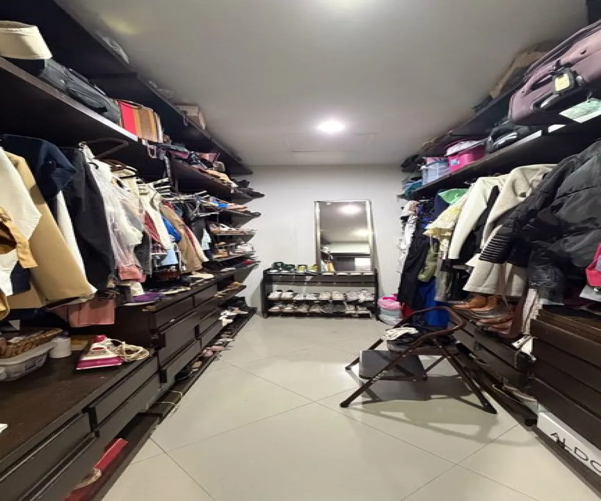 Departamento En Venta,Valle Real,Avenida Paseo La Toscana S/N, Zapopan, Jalisco 45019, 4 Habitaciones,5 Baños,Avenida Paseo La Toscana,2,pESpjUY