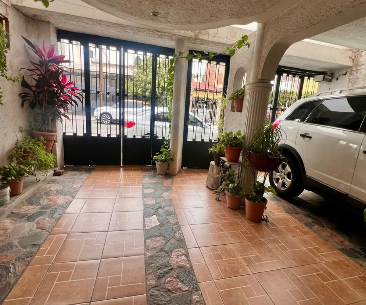 Casa En Venta,Autocinema,Bejar # 863, Guadalajara, Jalisco 44230, 4 Habitaciones,3 Baños,Bejar # ,1,pDt9aoS