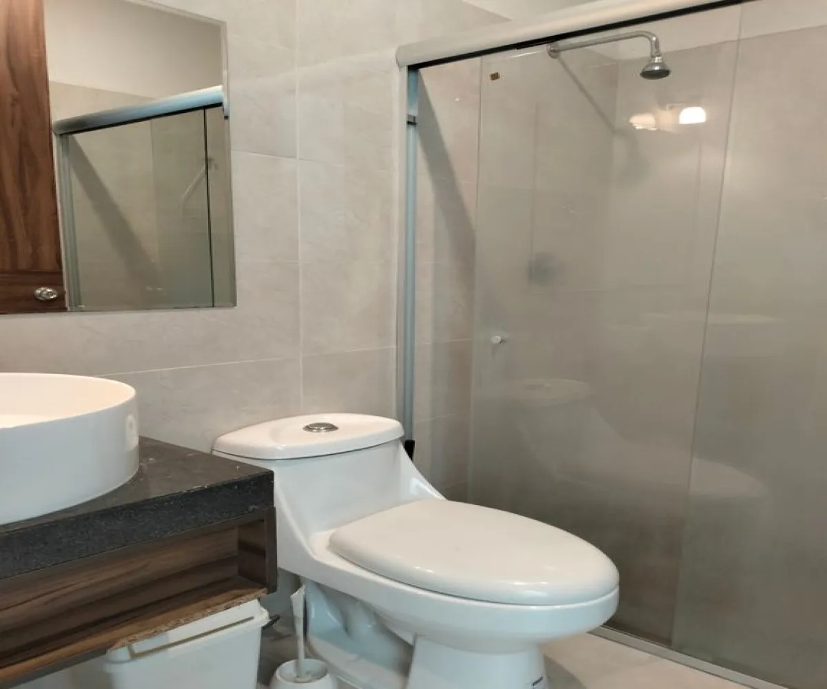 Casa En Venta,Francisco I. Madero 671 60, San Pedro Tlaquepaque, Jalisco 45645, 3 Habitaciones,2 Baños,Francisco I. Madero,3,p9BIhZ3