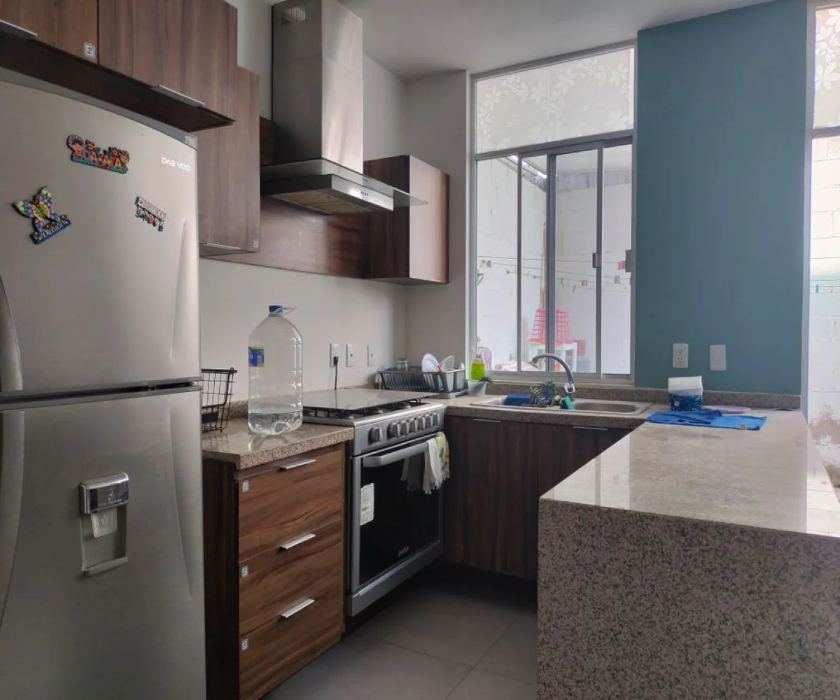 Casa En Venta,Francisco I. Madero 671 60, San Pedro Tlaquepaque, Jalisco 45645, 3 Habitaciones,2 Baños,Francisco I. Madero,3,p9BIhZ3