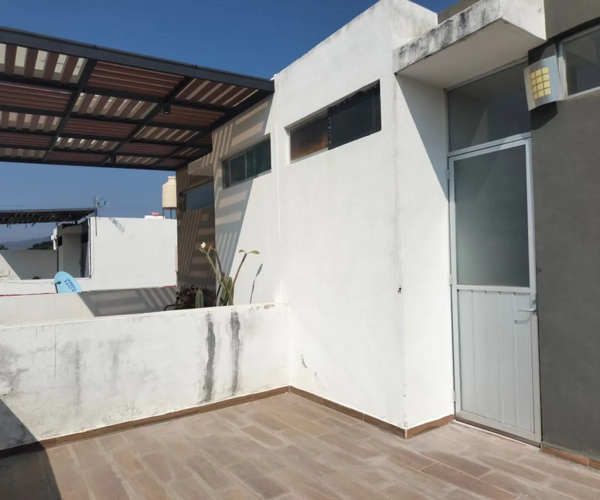 Casa En Venta,Francisco I. Madero 671 60, San Pedro Tlaquepaque, Jalisco 45645, 3 Habitaciones,2 Baños,Francisco I. Madero,3,p9BIhZ3