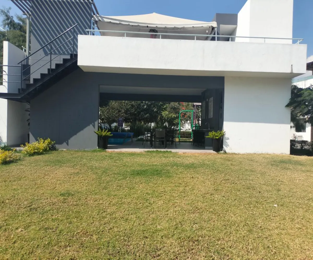 Casa En Venta,Francisco I. Madero 671 60, San Pedro Tlaquepaque, Jalisco 45645, 3 Habitaciones,2 Baños,Francisco I. Madero,3,p9BIhZ3
