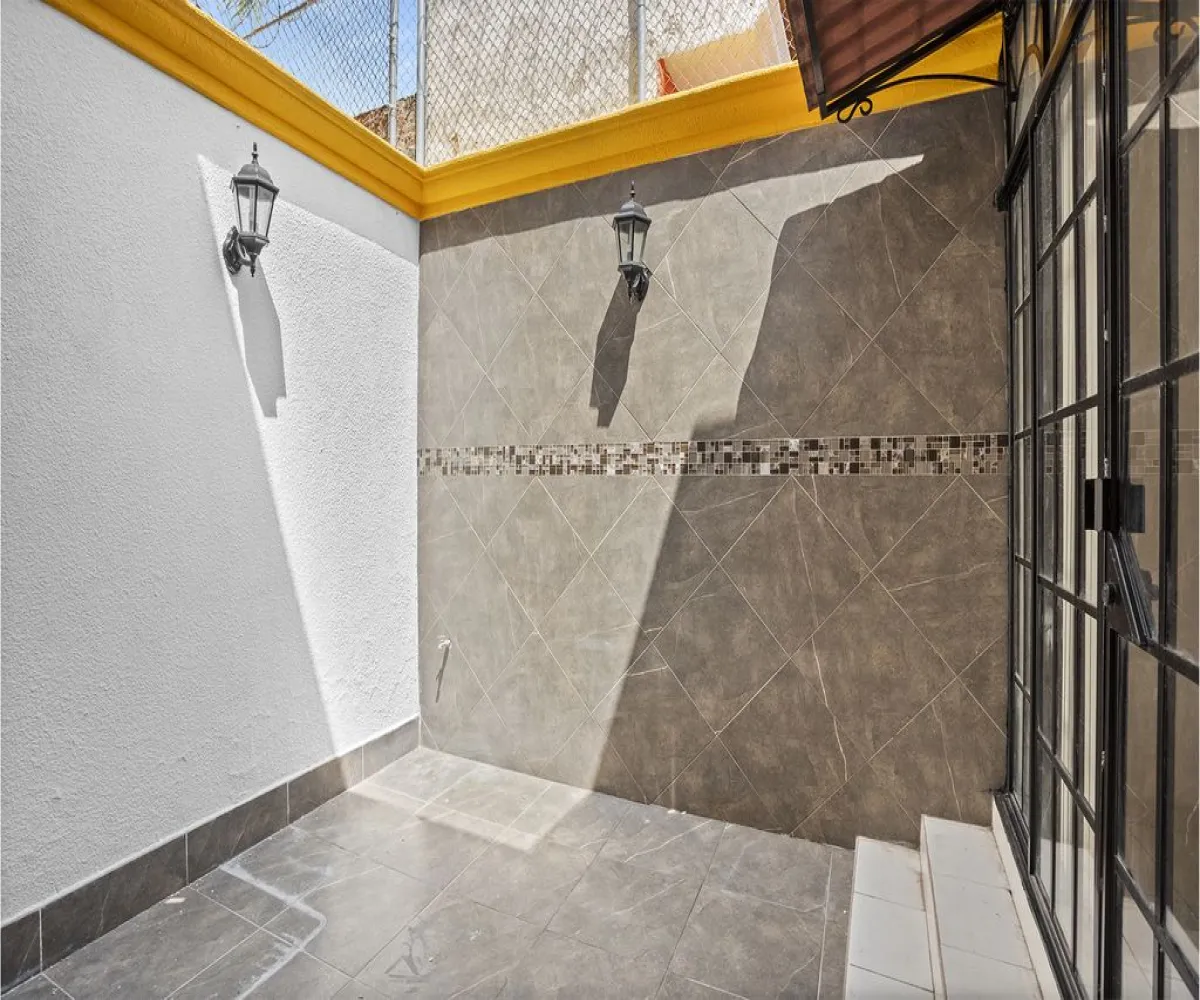 Casa En Renta,El Tapatío,Constitucion De 1857 3339, San Pedro Tlaquepaque, Jalisco 45588, 3 Habitaciones,2 Baños,Constitucion De 1857,3,peEzetK