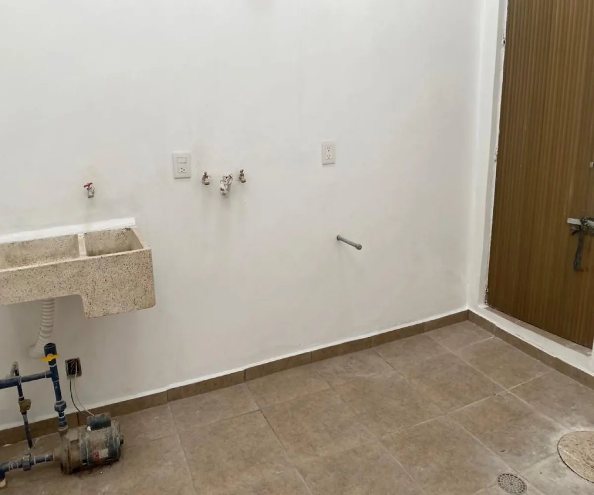 Casa En Renta,La Calma,Casiopea 3652, Zapopan, Jalisco 45070, 5 Habitaciones,6 Baños,Casiopea,2,plBSfrk