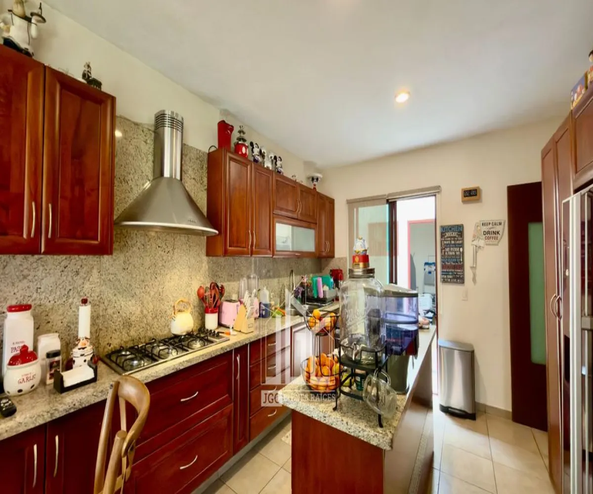 Casa En Venta,Jardín Real,Duque 133, Zapopan, Jalisco 45136, 3 Habitaciones,3 Baños,Duque,2,ps8F4Tp